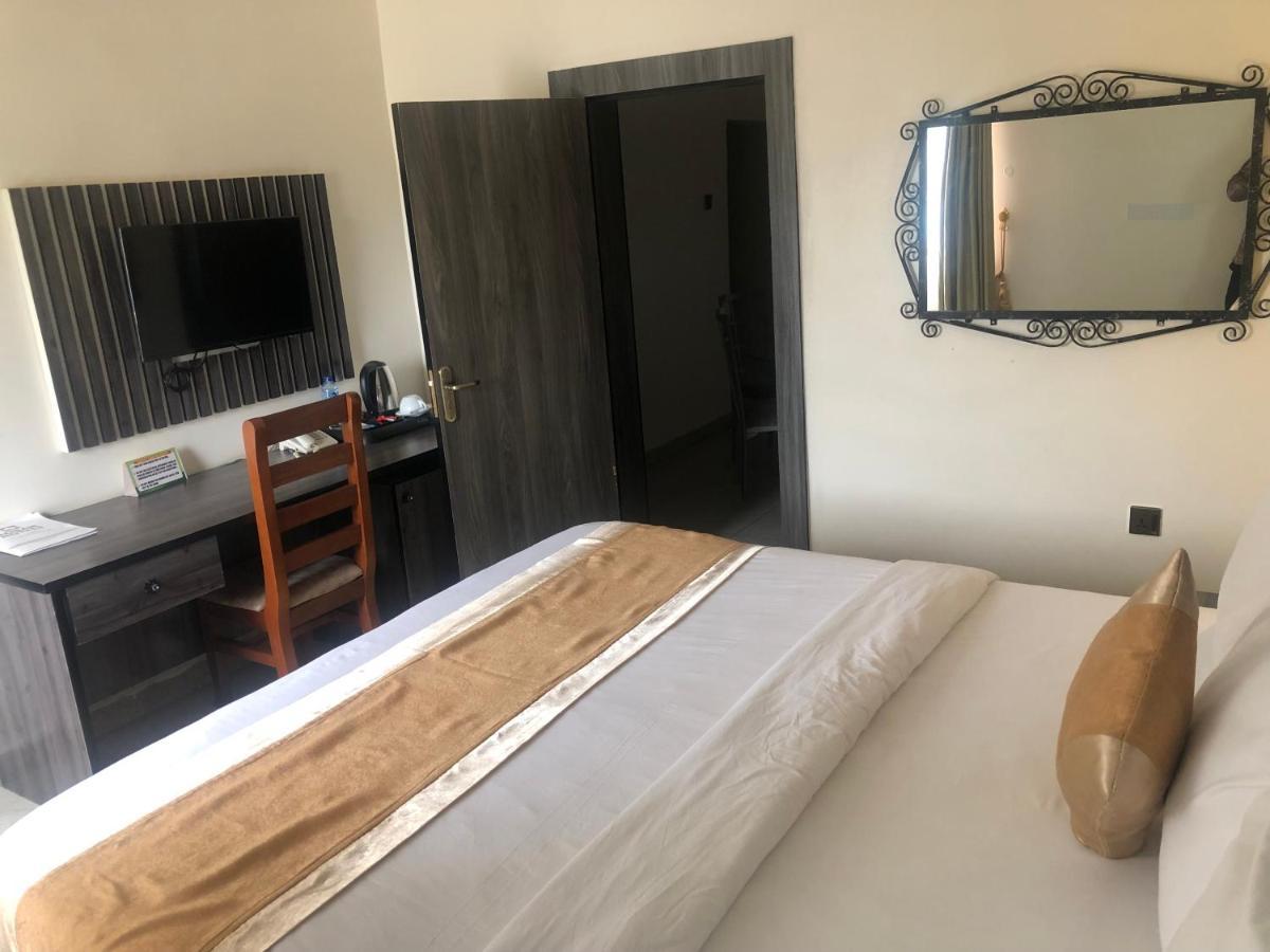 Roban Hotels Limited Энугу Экстерьер фото