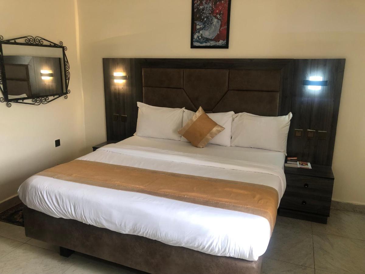 Roban Hotels Limited Энугу Экстерьер фото