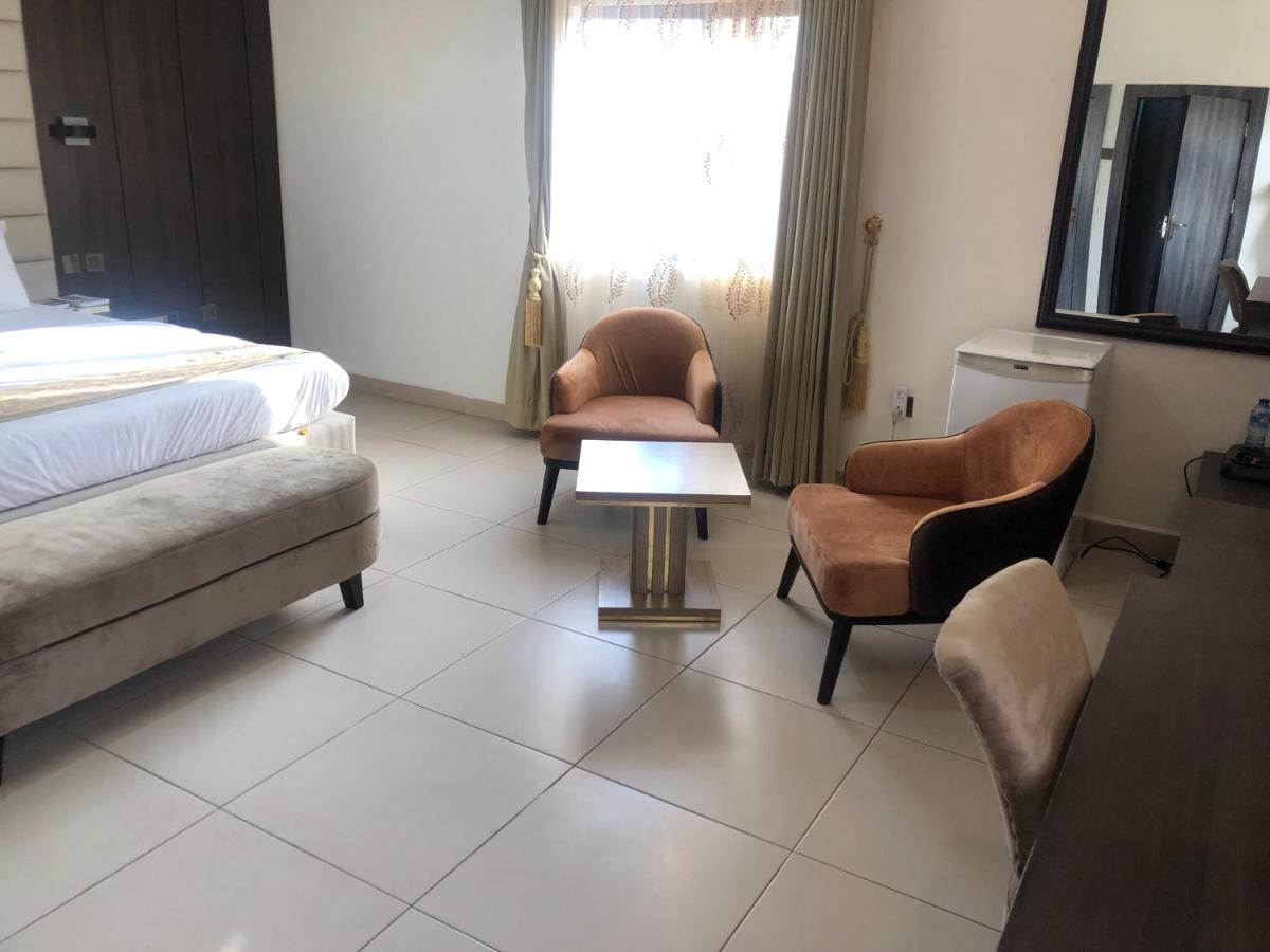 Roban Hotels Limited Энугу Экстерьер фото