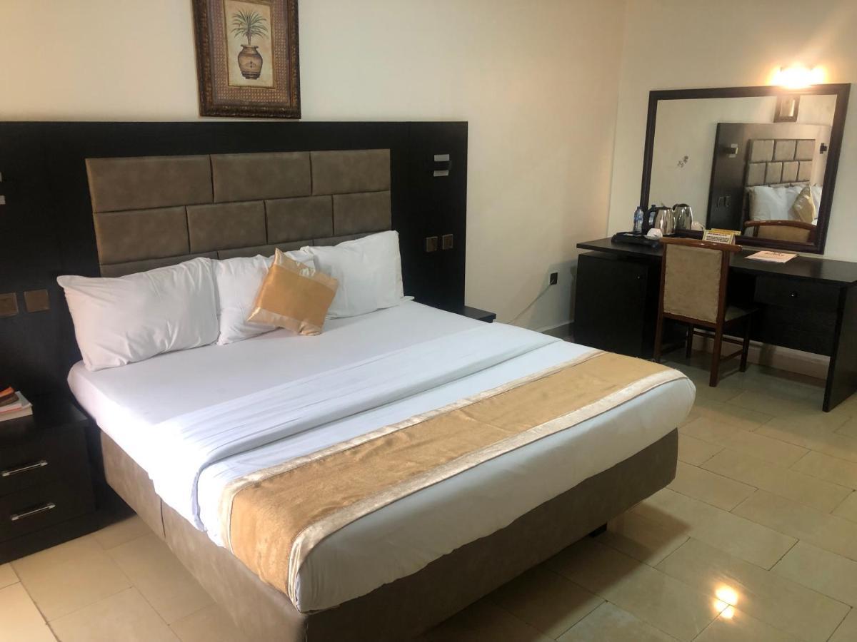 Roban Hotels Limited Энугу Экстерьер фото