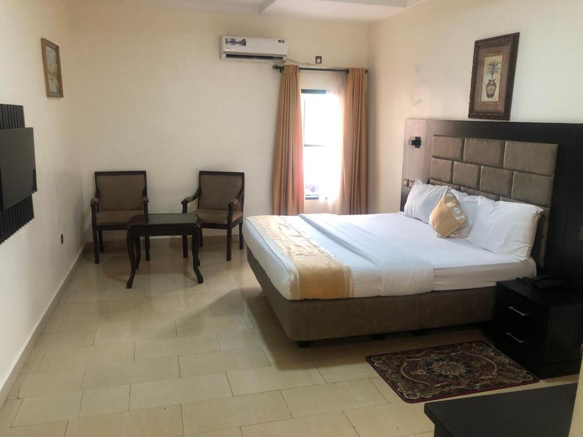 Roban Hotels Limited Энугу Экстерьер фото