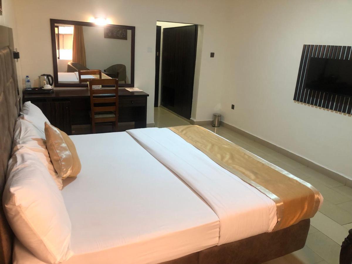 Roban Hotels Limited Энугу Экстерьер фото